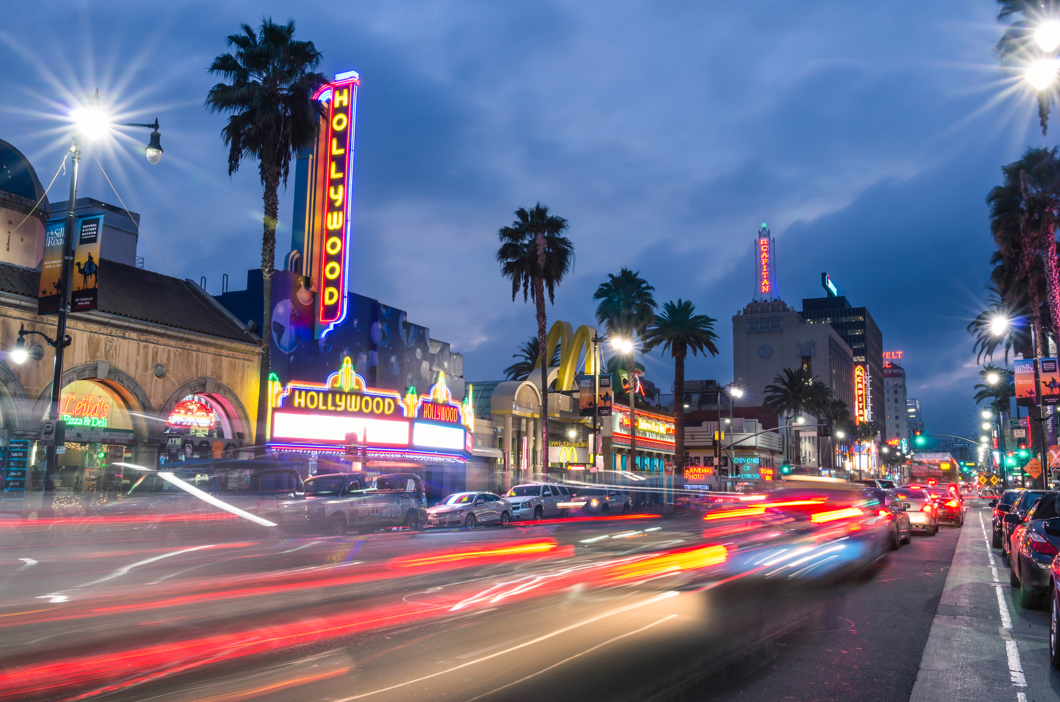 Голливуд это город. Сансет-стрип Лос-Анджелес. Лос-Анджелес Калифорния Голливуд. Бульвар Сансет Лос Анджелес. Лос Анджелес Лос Анджелес Голливуд.
